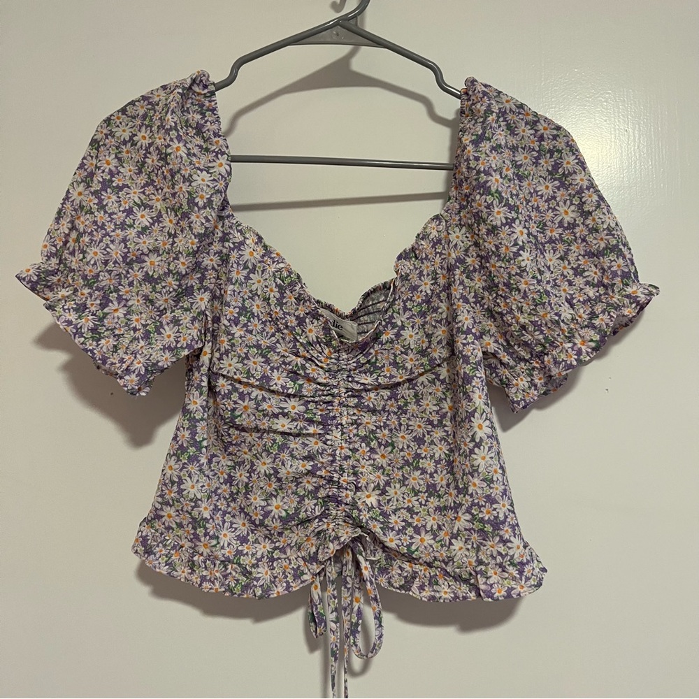 NWT Elodie Ruffle Ruched Floral Top - Picture 4 of 7